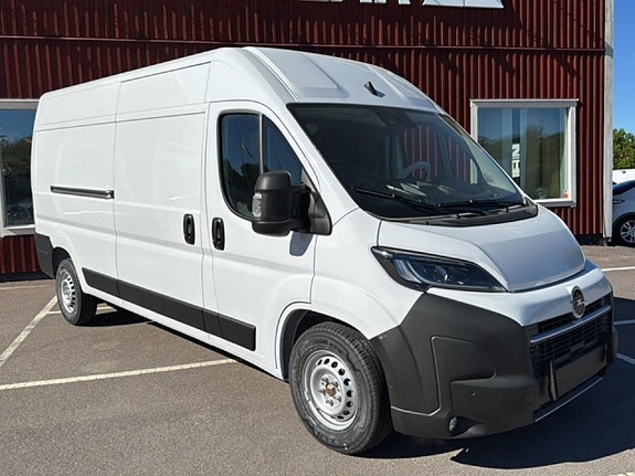 Opel Movano 2 of 5