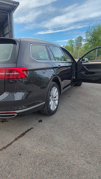 Volkswagen Passat 5 of 5