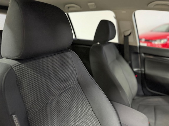 Volkswagen Golf VI 12 of 13