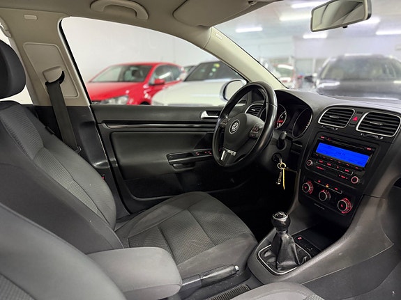 Volkswagen Golf VI 13 of 13