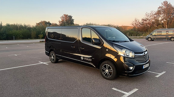 Opel Vivaro 4 of 5