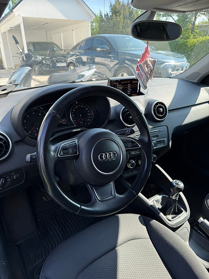 Audi A1 6 of 8