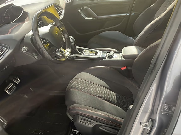 Peugeot 308 5 of 23