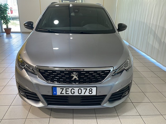 Peugeot 308 19 of 23