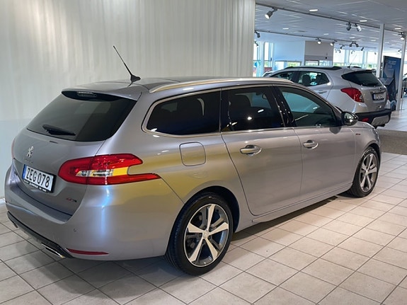 Peugeot 308 3 of 23