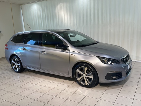 Peugeot 308 2 of 23