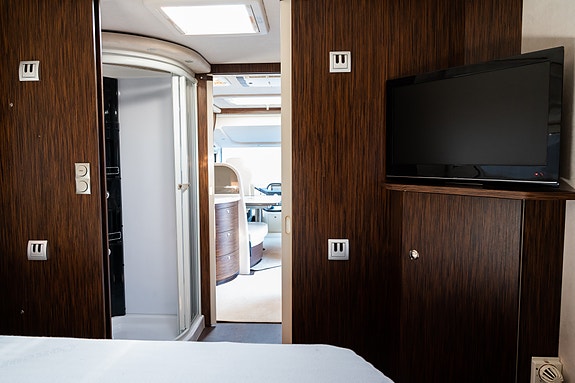 Concorde Charisma III 900M 28 of 30