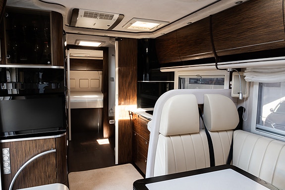 Concorde Charisma III 900M 29 of 30