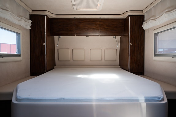 Concorde Charisma III 900M 27 of 30