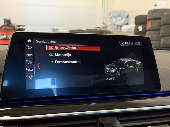 BMW 530e 16 of 20