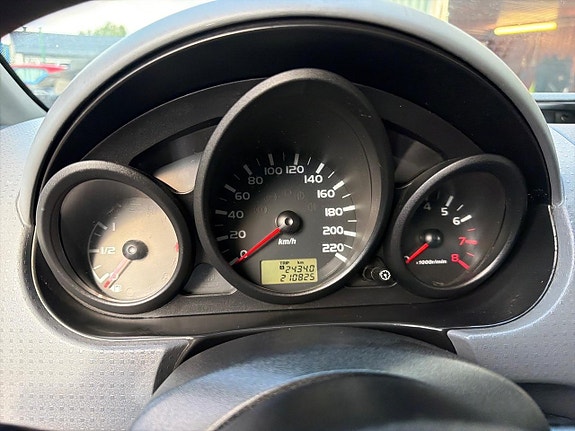 Mitsubishi Colt 11 of 21