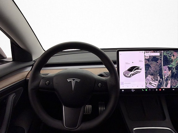 Tesla Model 3 14 of 30