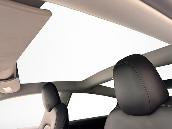 Tesla Model 3 12 of 30