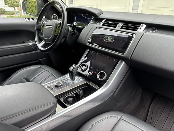 Land Rover Range Rover Sport 2 of 4