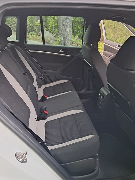 Volkswagen Tiguan 5 of 5
