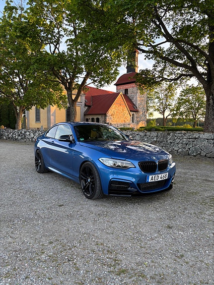 BMW M235i 8 of 19