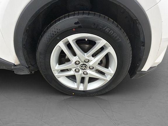 Toyota C-HR 30 of 30