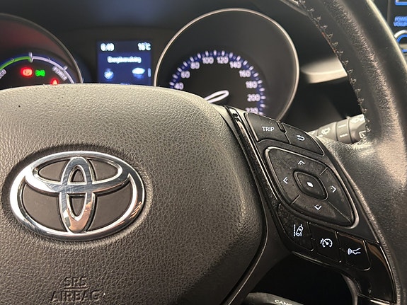 Toyota C-HR 17 of 30
