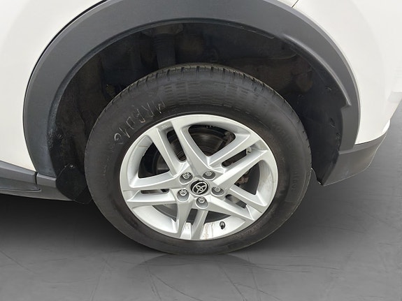 Toyota C-HR 28 of 30