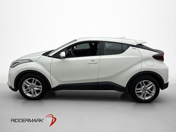 Toyota C-HR 4 of 5
