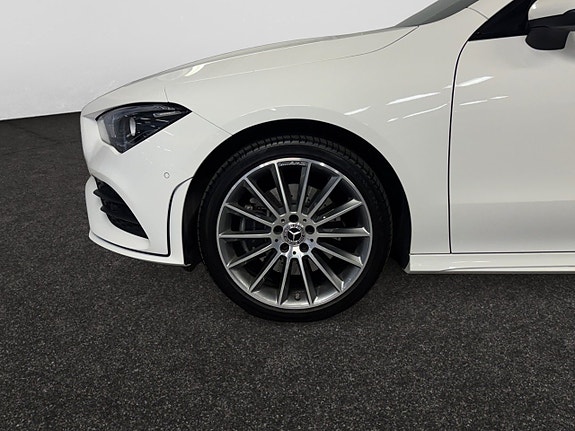 Mercedes-Benz CLA250 e 5 of 5
