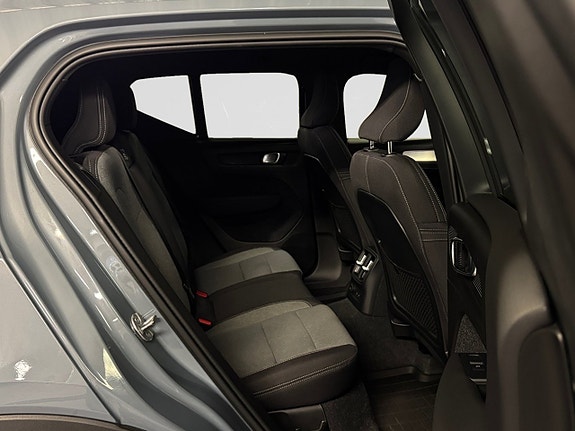 Volvo XC40 25 of 26