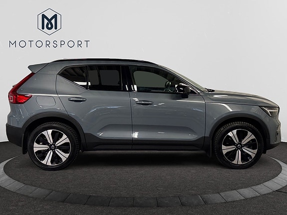 Volvo XC40 10 of 26