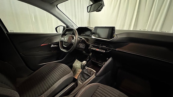 Peugeot 208 19 of 22