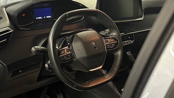 Peugeot 208 13 of 22