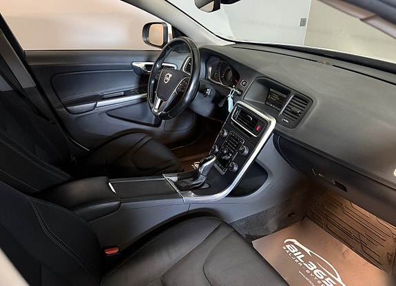 Volvo V60 17 of 18