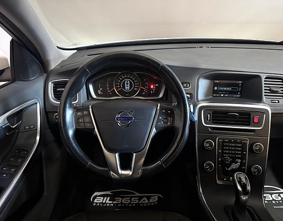 Volvo V60 13 of 18