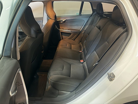 Volvo V60 18 of 18