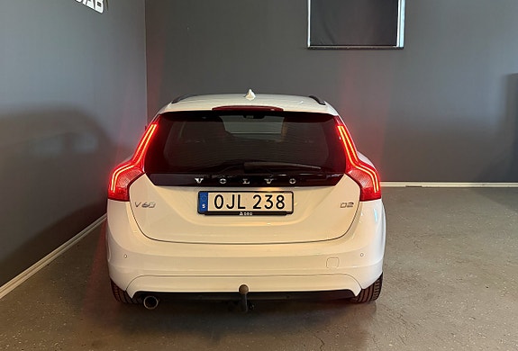 Volvo V60 8 of 18