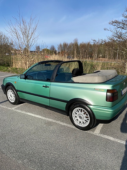 Volkswagen Golf III 2 of 4