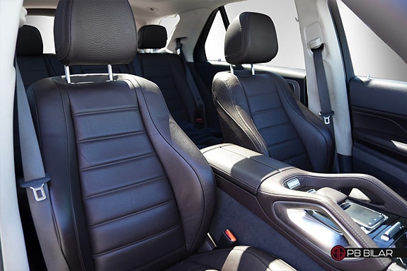Mercedes-Benz GLE450 13 of 25