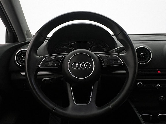 Audi A3 14 of 29