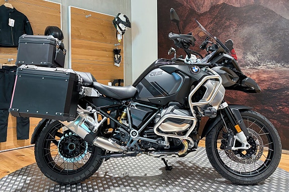BMW R 1250 GS Adventure |Lågt chassi|Toppbox|Sidoväskor|Endast 780 mil|SE SPEC|