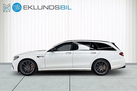 Mercedes-Benz E63 2 of 5