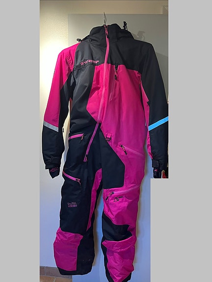 Product image 8 of 17