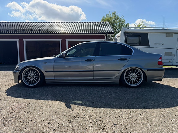 BMW 318i 5 of 5