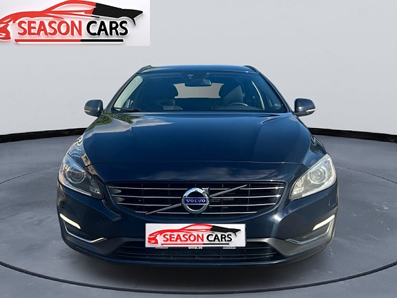 Volvo V60 2 of 5