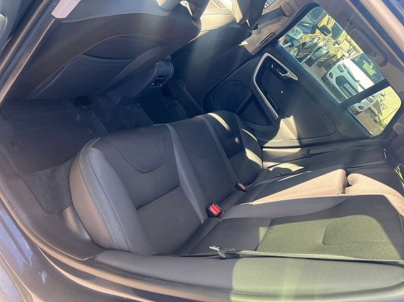 Volvo V60 12 of 13