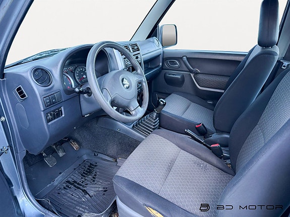 Suzuki Jimny 12 of 15