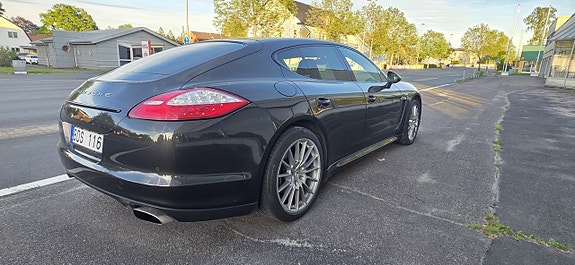 Porsche Panamera 5 of 5