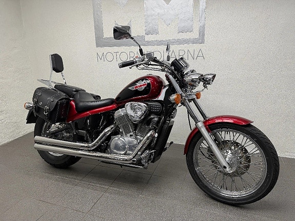 Honda VT 600 C Shadow 2 of 13