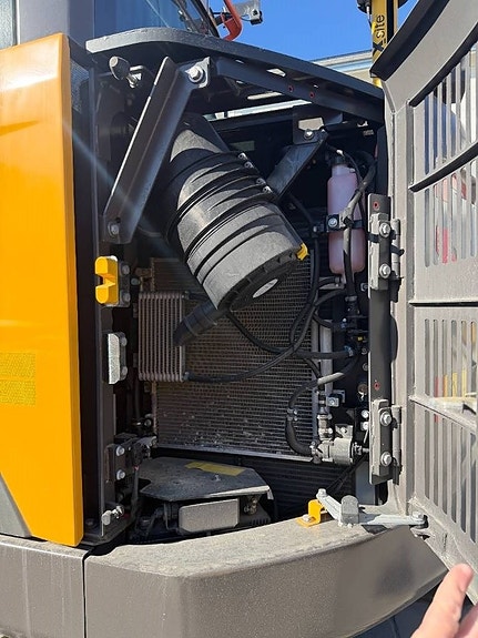 Volvo ECR 145 EL 22 of 23