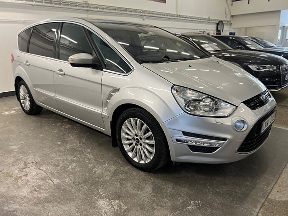 Ford S-MAX 2 of 5