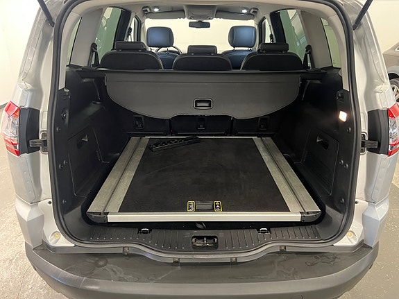 Ford S-MAX 7 of 15