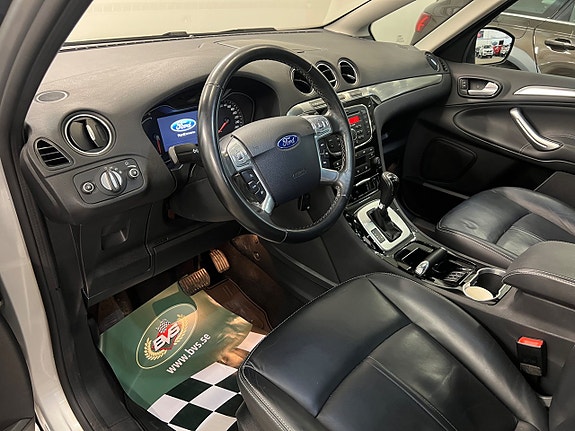 Ford S-MAX 13 of 15