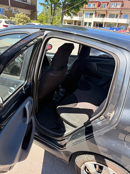 Toyota Aygo 3 of 5